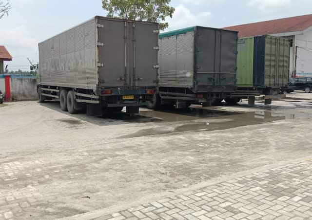 3 Truk Kontainer Berisi Ratusan Ballpress Diamankan BC Teluk Nibung Truk