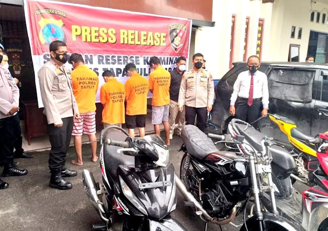 PSX_20211106_141804 Polres Taput