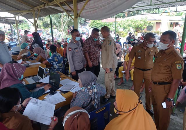 Sergai Gelar “Gempur Vaksinasi” di Pantai Cermin Sergai