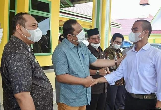 17 Orang Putra-Putri Padangsidimpuan Peserta BBPLK Dilepas Wali Kota Irsan 17 Orang