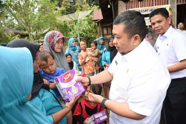 Puas Akan Pelayanan Posyandu, Warga Desa Jonggol Jae Ucapkan Terima Kasih Kepada Bupati Tapsel dan Petugas Kesehatan  Posyandu