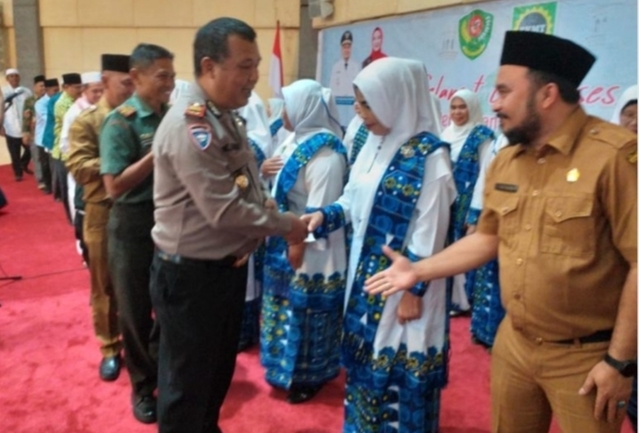 Kasat Binmas Polres Tapsel Hadiri Pengukuhan Pengurus BKMT Kecamatan Hadiri
