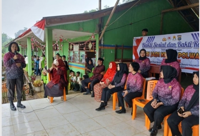 HUT