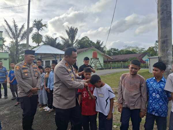 Awali Kerja, Kapolres Tapsel Yang Baru Kunjungi Ponpes KH Ahmad Dahlan Sipirok Kerja
