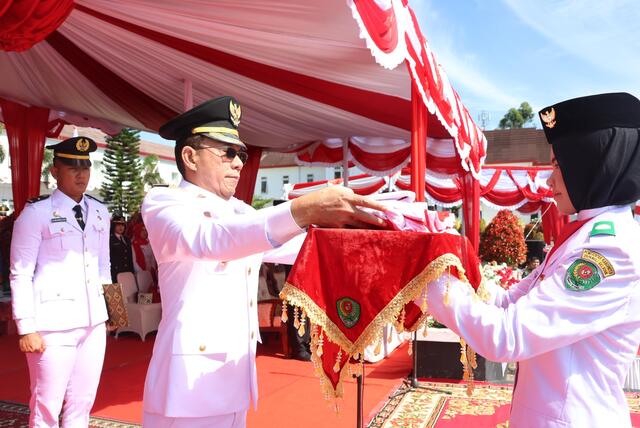 Gus Irawan Pasaribu Bertindak Sebagai Inspektur Upacara HUT RI ke 80 Tapsel Gus Irawan