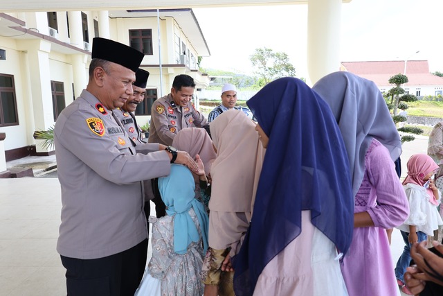 Panjatkan Keselamatan Dalam Bertugas, Polres Tapsel Gelar Doa Yasinan Bersama Anak Yatim Keselamatan