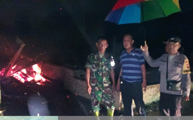 Dalam Hitungan Jam, Polsek Tanah Jawa Langsung Tangkap Pelaku Pembakaran Rumah Polsek