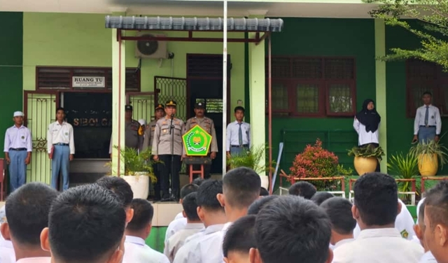 Police Go To School, Polres Sibolga Bentuk Generasi Muda Taat Hukum di MAN Kota Sibolga Generasi